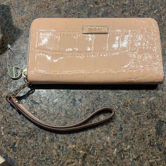 Large wallet - Picture 1 of 3